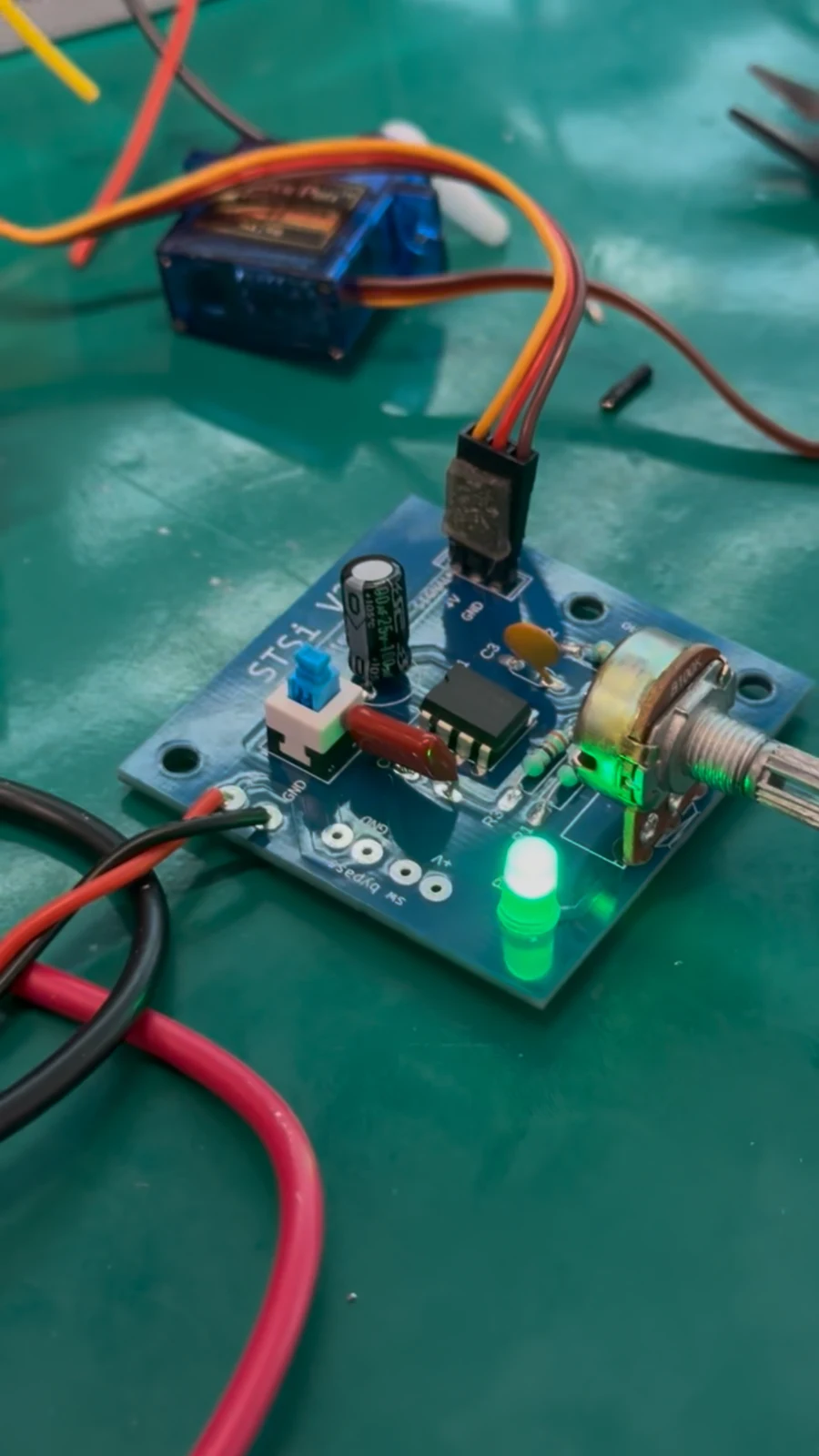 STSi v2